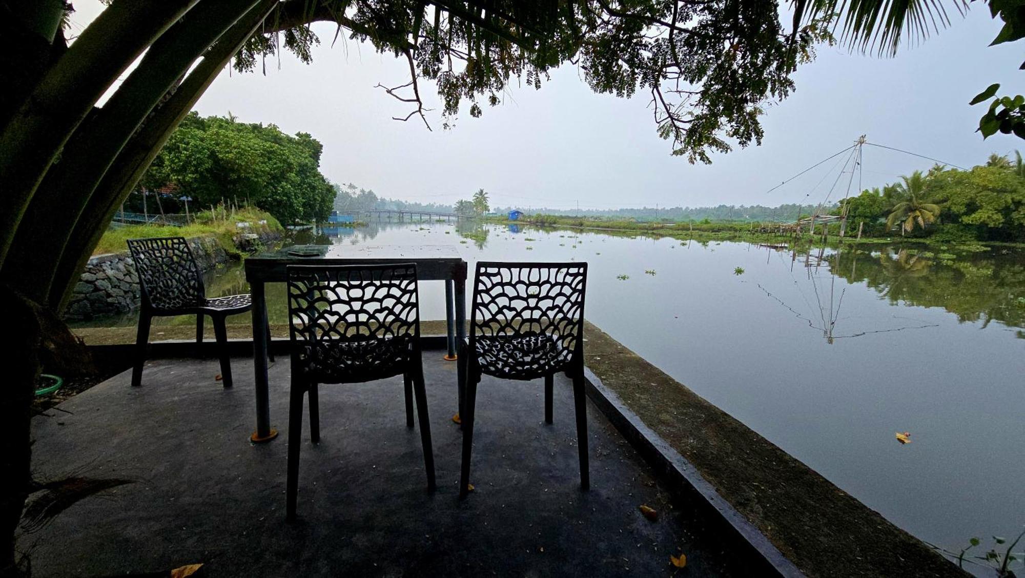 Pradeep'S Backwater Villa Kochi Εξωτερικό φωτογραφία