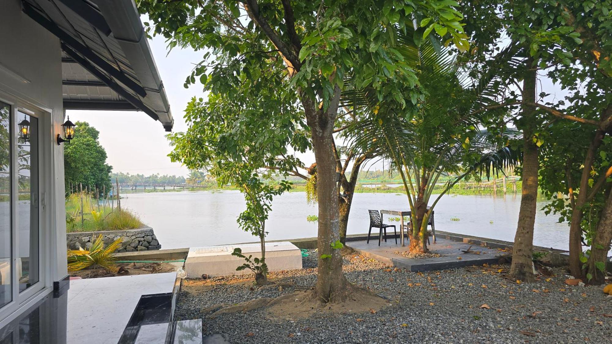 Pradeep'S Backwater Villa Kochi Εξωτερικό φωτογραφία